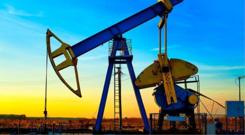 Brent Petrolün Varil Fiyatı 107 Dolar Civarında Seyrediyor