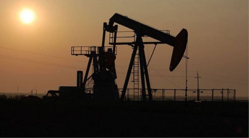 Brent Petrolün Varil Fiyatı 80 Dolar Civarında Seyrediyor