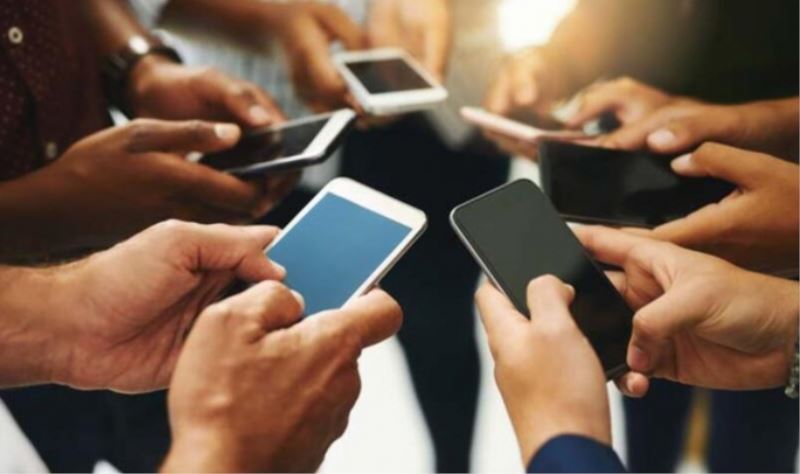 Dünya Genelinde Akıllı Telefon Sevkiyatı Düşecek