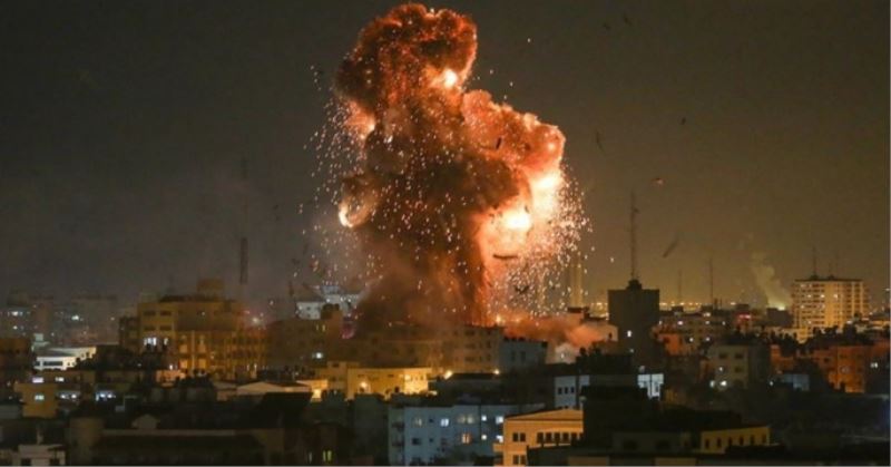 İsrail Gazze Şeridini Vurmaya Devam Ediyor