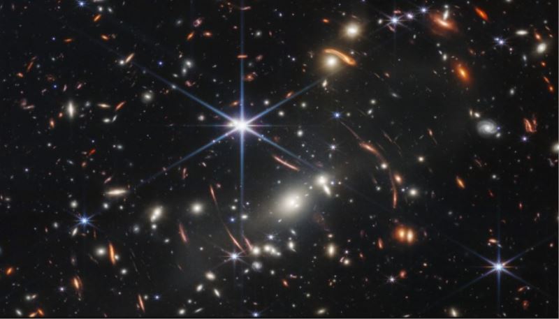 James Webb Yeni Galaksi Keşfetti