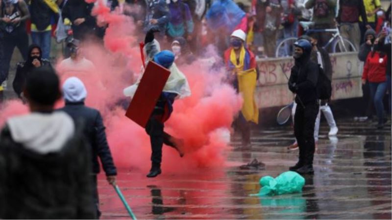 Kolombiya’da Kanlı Çatışmalar! Tansiyon Yükseliyor