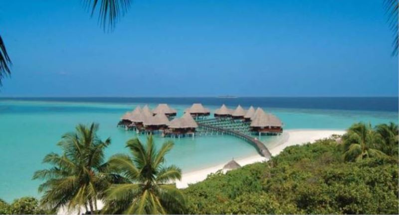 Maldivler’e Gelen Turiste 2 Doz Aşı Bedava