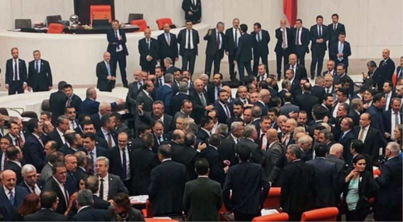 Meclisteki Kavganın Cezaları Belli Oldu