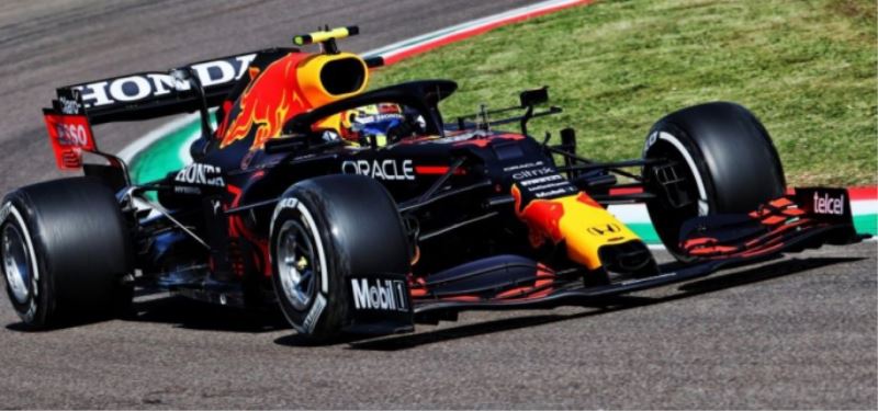 Olaylı F1 Azerbaycan Yarışını Sergio Perez Kazandı