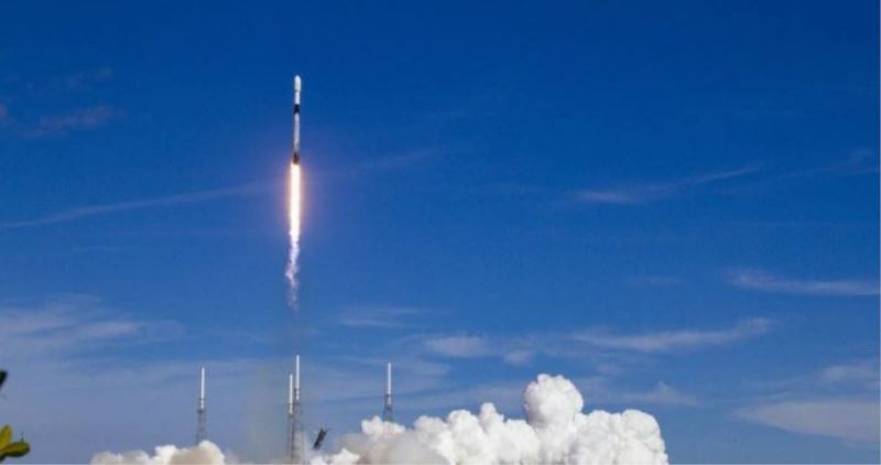 SpaceX, Sirius XM Uydusunu Uzaya Fırlattı