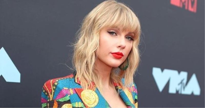 Ünlü Şarkıcı Taylor Swift Sinemaya Merak Saldı
